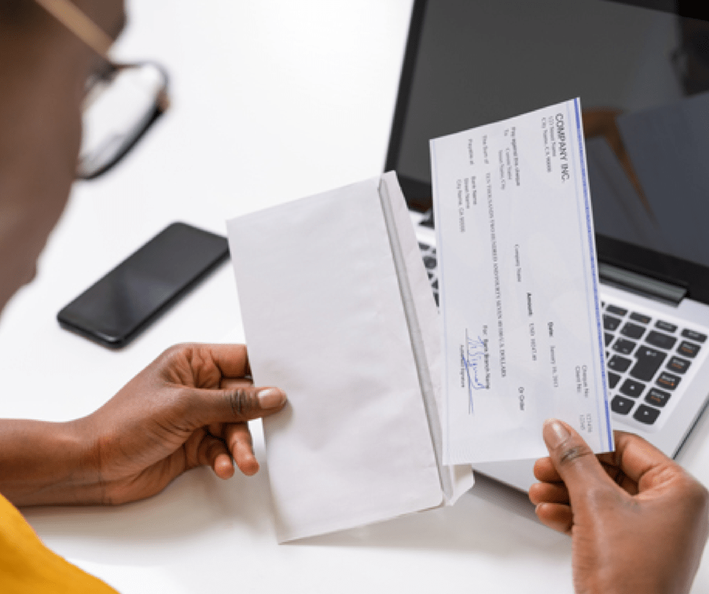 Entrega de formulario para cambio de cheque